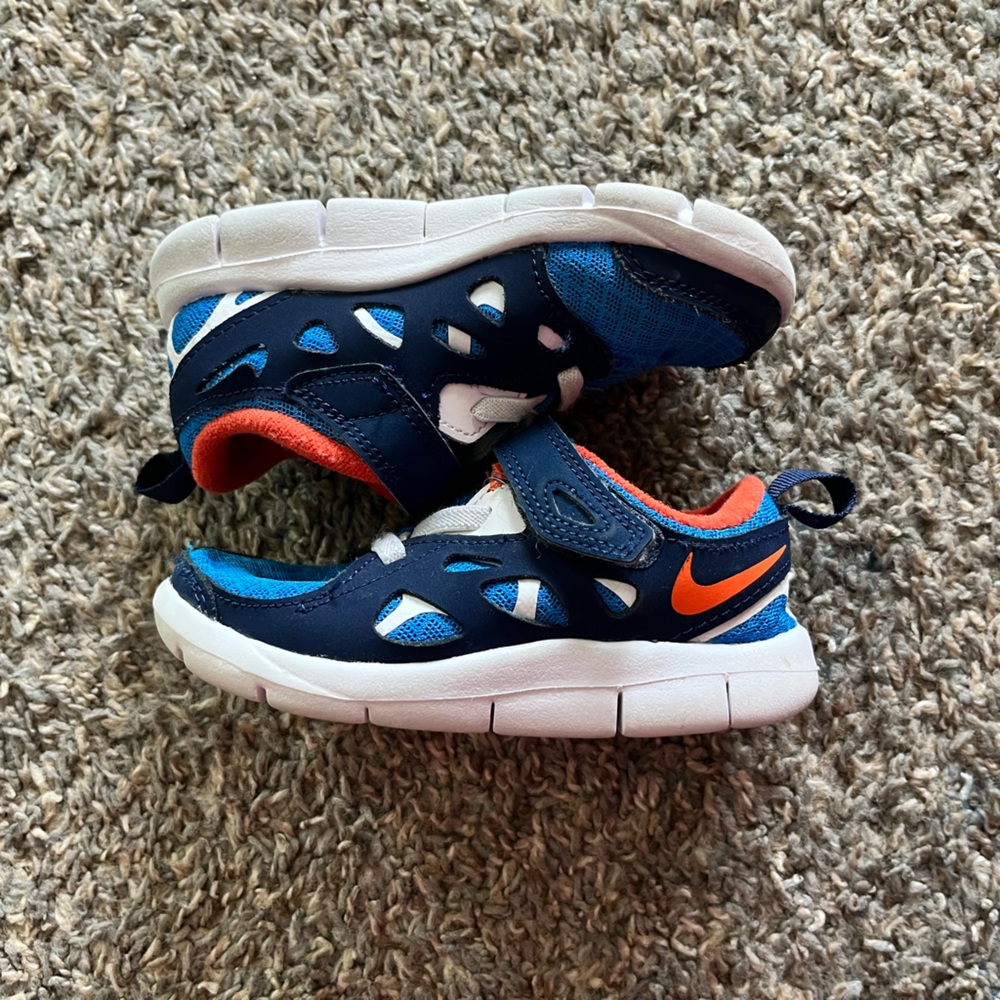Nike Free Run, Toddler Size 8 Sneaker